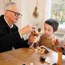 Loggos Buche Nuss L - das verrückte Stapelspiel für jung und alt